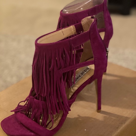Beautiful Fringe Heels - Picture 4 of 5